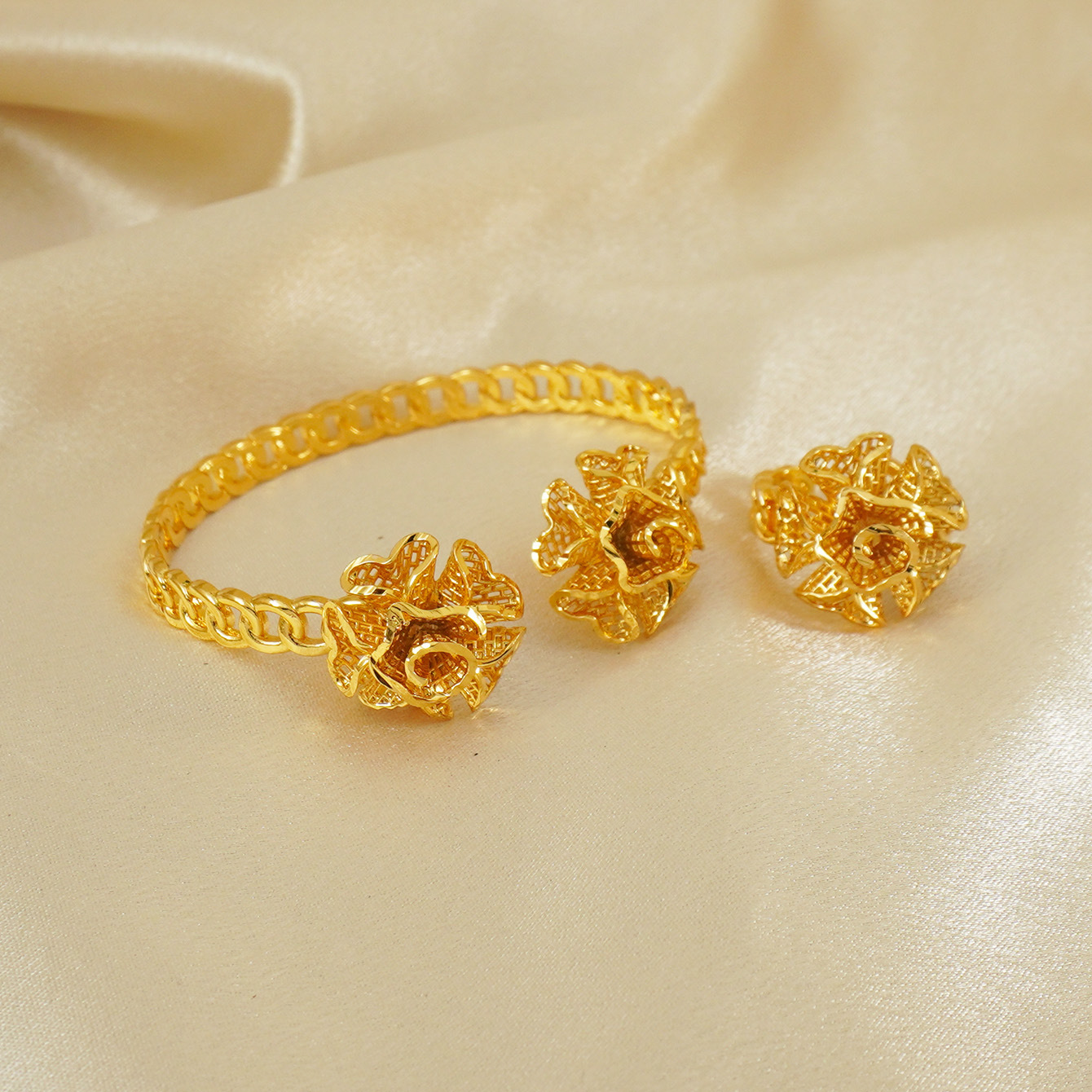 Women'S Fashion Rings Gold - New European Dubai Fashion 24K Gold