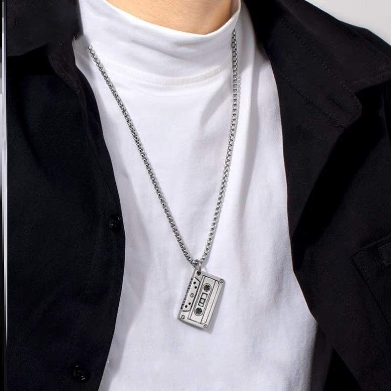 Women'S Fashion In The 80S - 1pc Vintage Cassette Tape Pendant Necklace
