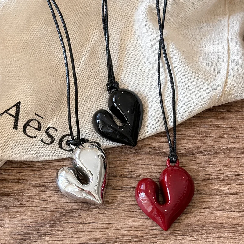 LATS Red Heart Pendant Necklac - Women'S Fashion In The 80S avis et prix