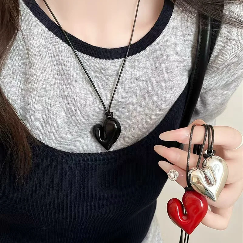 LATS Red Heart Pendant Necklac - Women'S Fashion In The 80S avis et prix